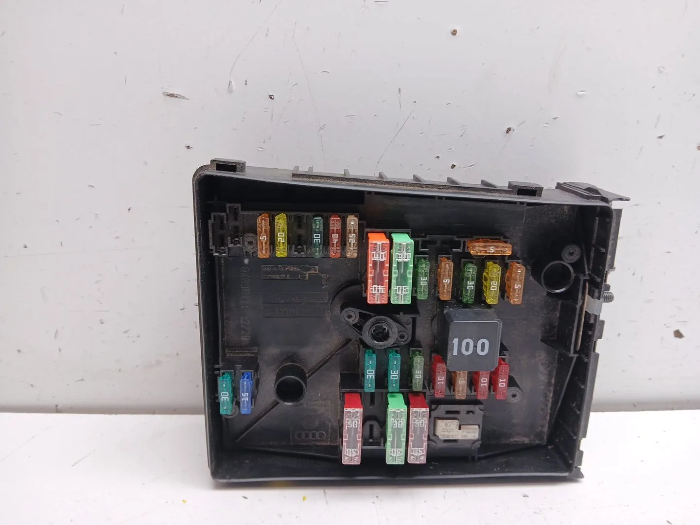 Caja Reles / Fusibles para Volkswagen Touran (1T3)