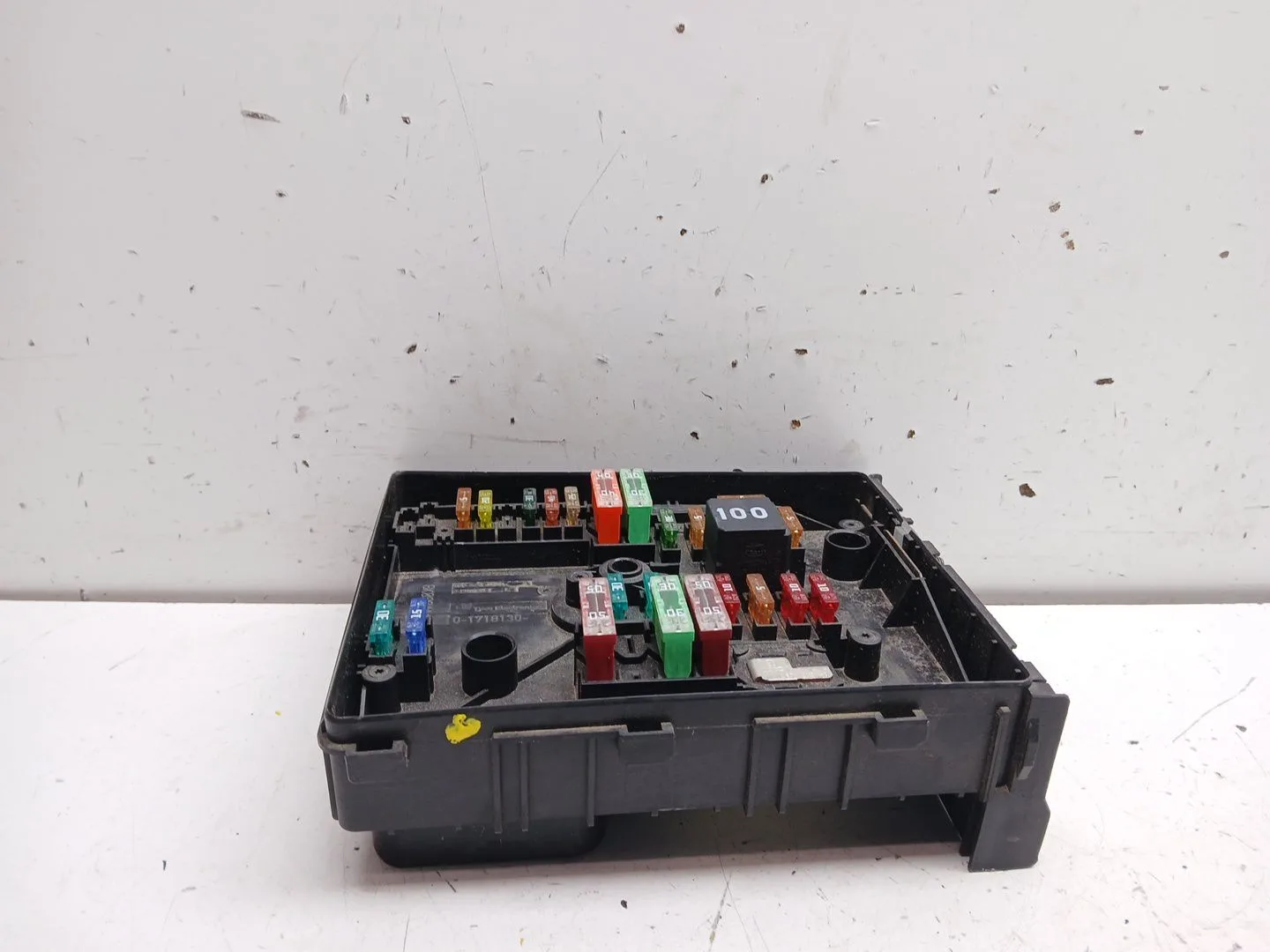 Caja Reles / Fusibles para Volkswagen Touran (1T3)