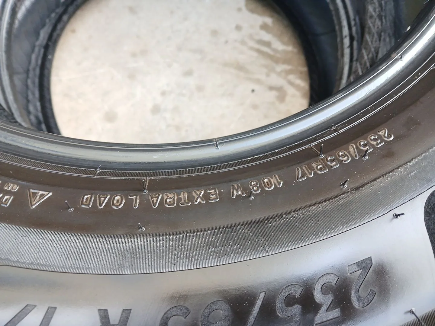 Neumatico para Porsche Cayenne (9Pa)