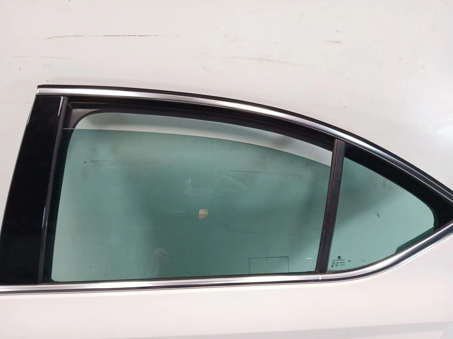 Puerta Trasera Izquierda para Skoda Octavia Iv (Nx3, Nn3, Pv3)