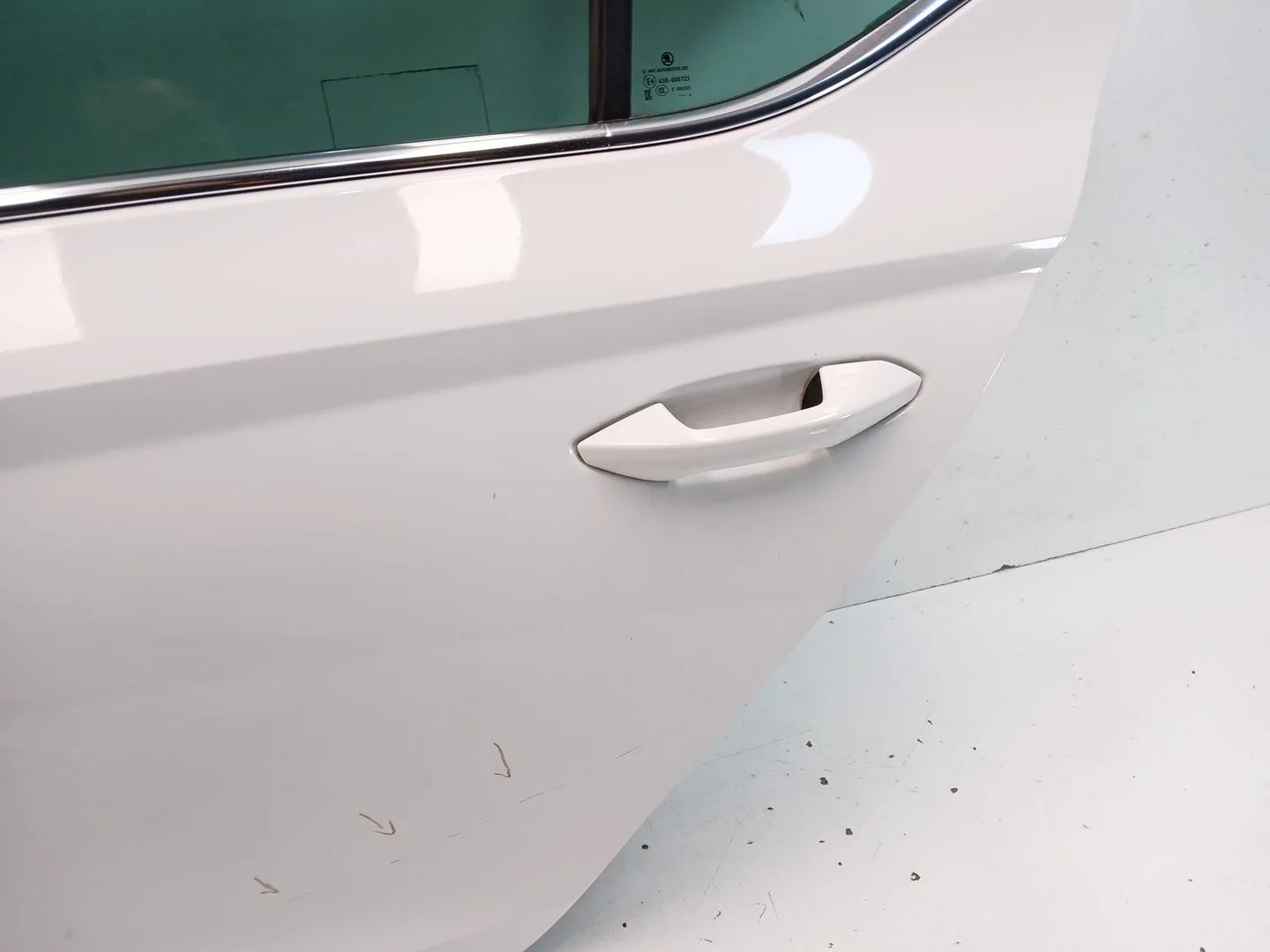 Puerta Trasera Izquierda para Skoda Octavia Iv (Nx3, Nn3, Pv3)