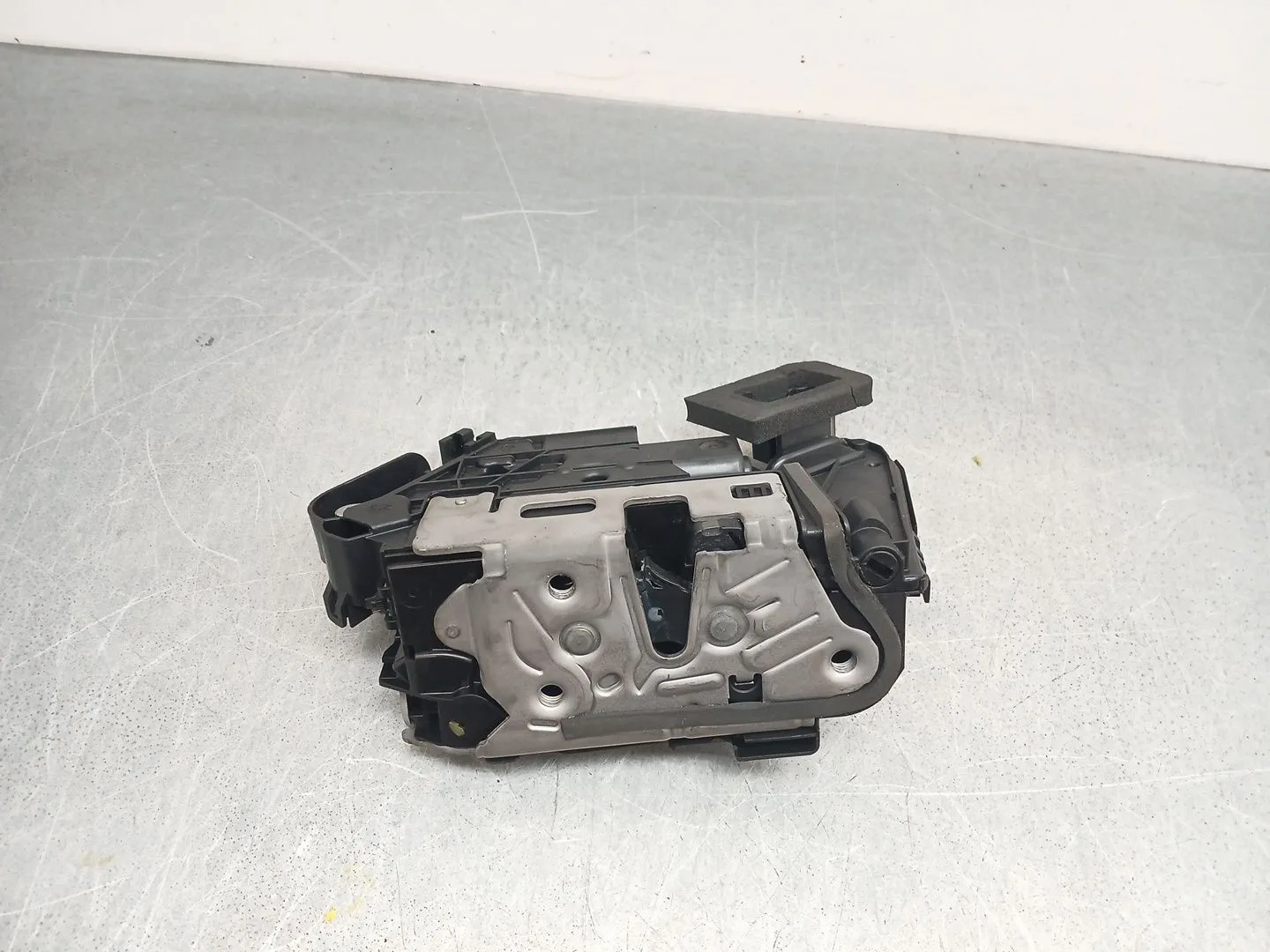 Cerradura Puerta Delantera Derecha para Skoda Octavia Iv (Nx3, Nn3, Pv3)