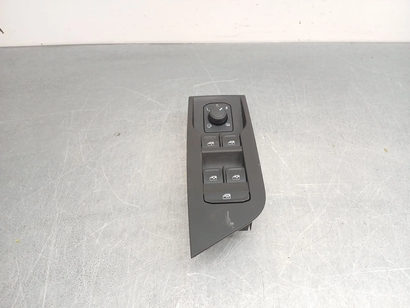 Mando Elevalunas Delantero Izquierdo para Skoda Octavia Iv (Nx3, Nn3, Pv3)