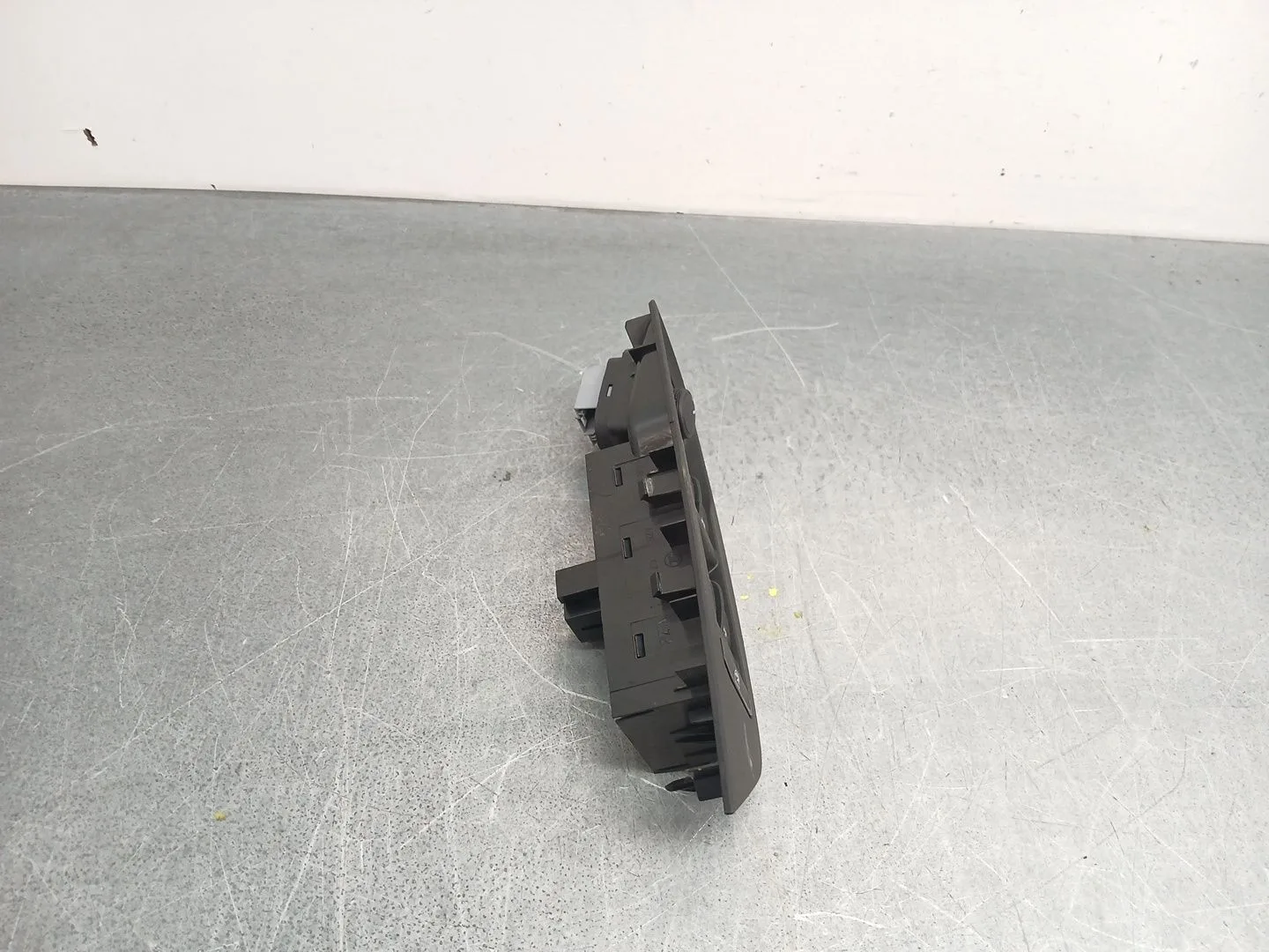 Mando Elevalunas Delantero Izquierdo para Skoda Octavia Iv (Nx3, Nn3, Pv3)