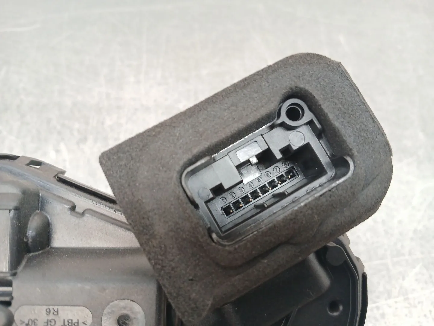 Cerradura Puerta Trasera Derecha para Skoda Octavia Iv (Nx3, Nn3, Pv3)
