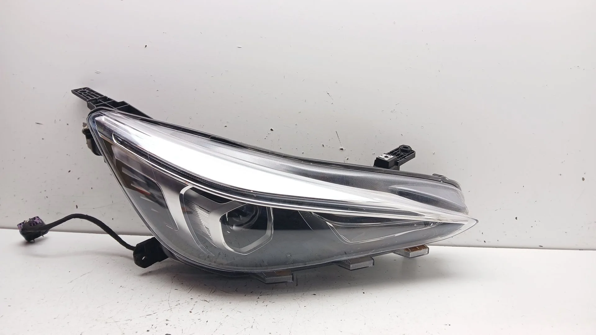 Faro Derecho para Mg Mg 3 1.5 Hybrid (2024 - 0) 1498Ccm 75Kw