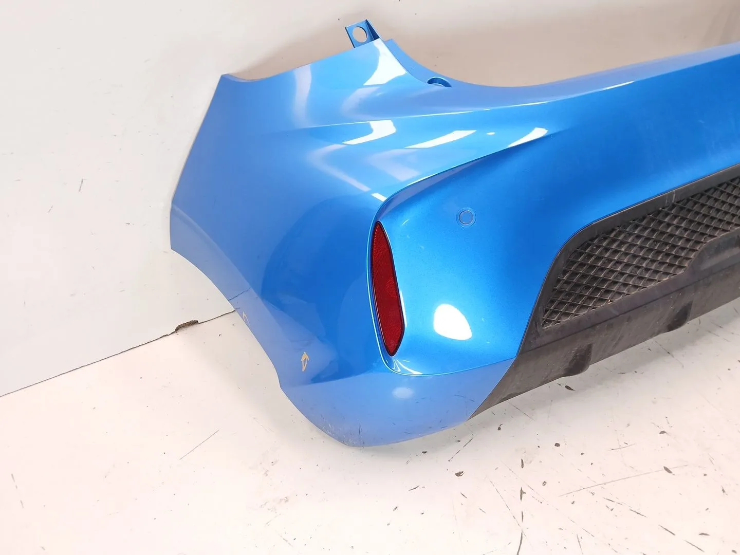 Paragolpes Trasero para Mg Mg 3 1.5 Hybrid (2024 - 0) 1498Ccm 75Kw