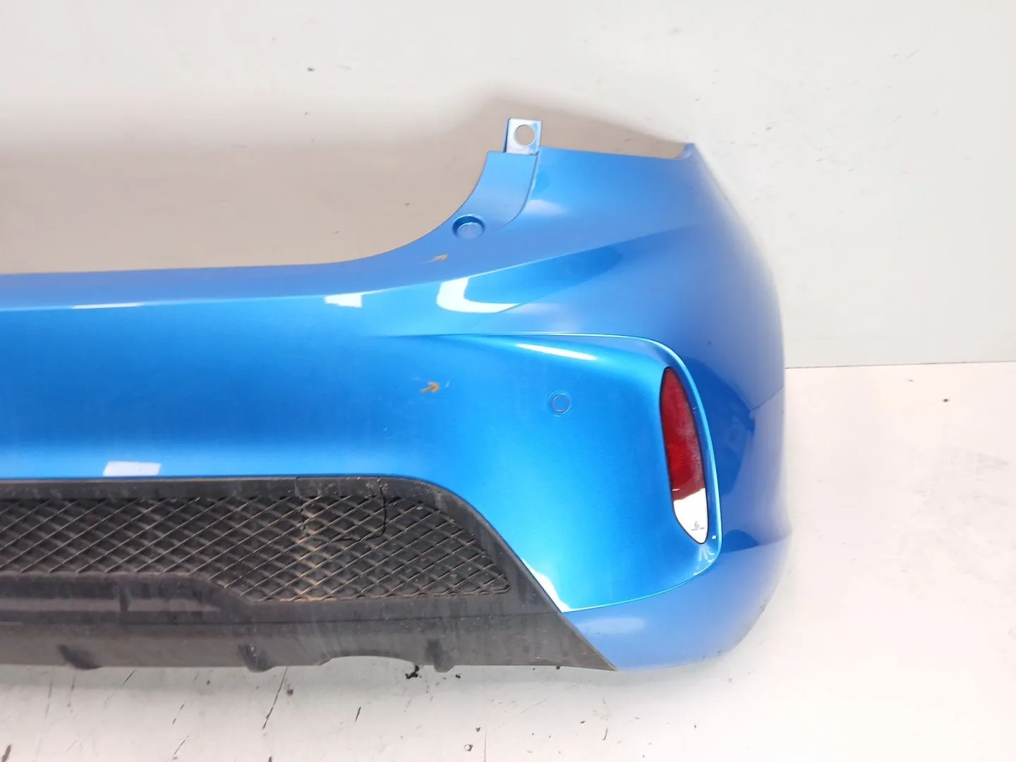 Paragolpes Trasero para Mg Mg 3 1.5 Hybrid (2024 - 0) 1498Ccm 75Kw