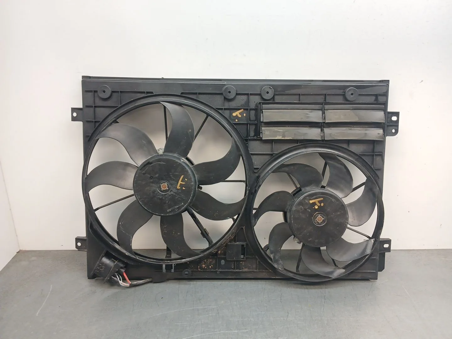 Electroventilador para Skoda Yeti (5L)