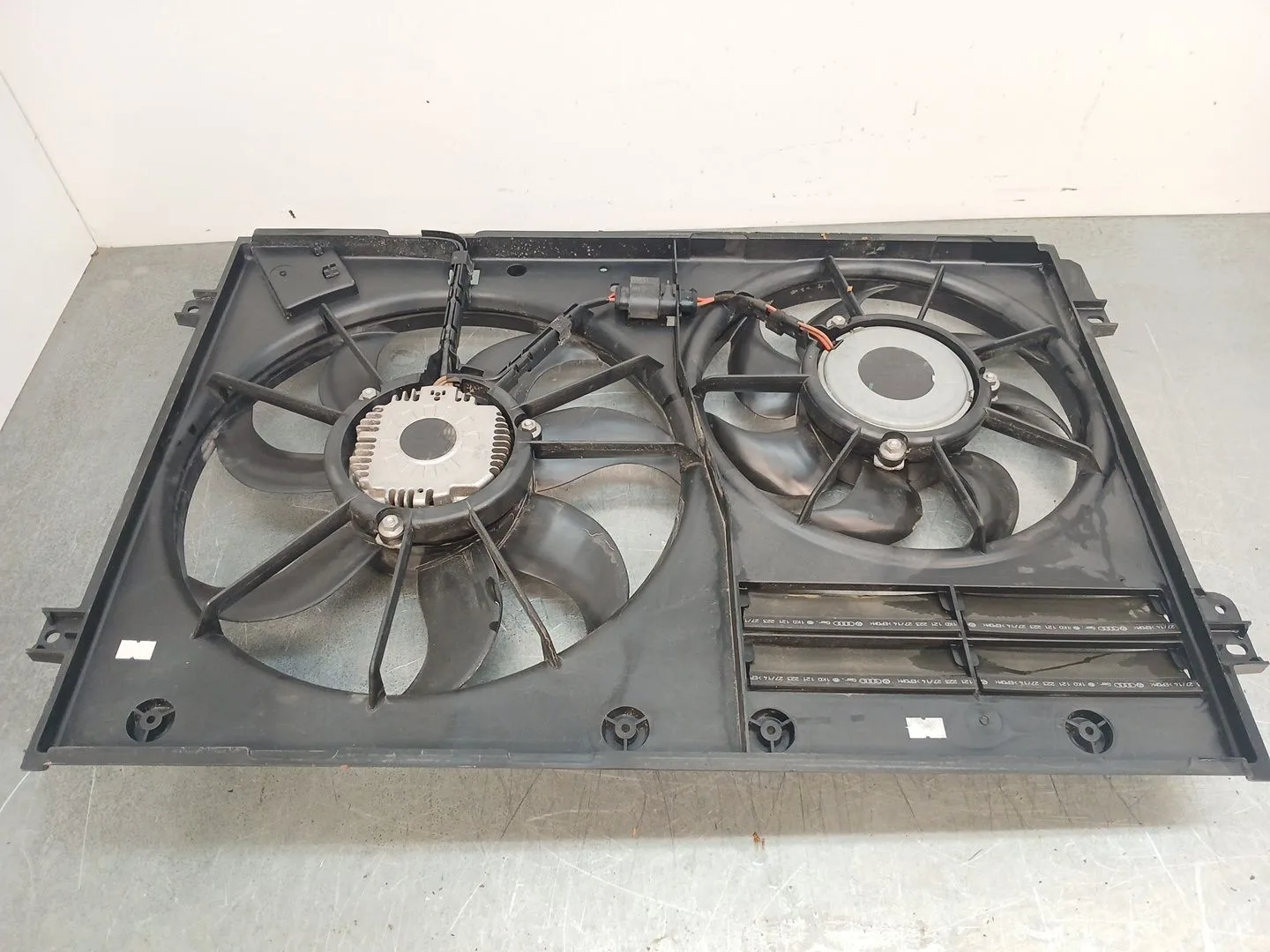 Electroventilador para Skoda Yeti (5L)