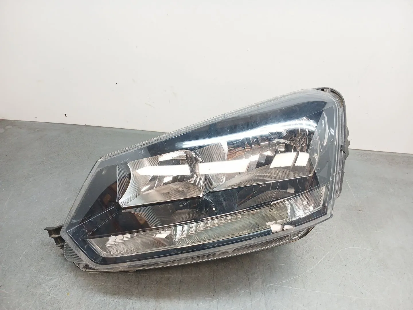 Faro Izquierdo para Skoda Yeti (5L)