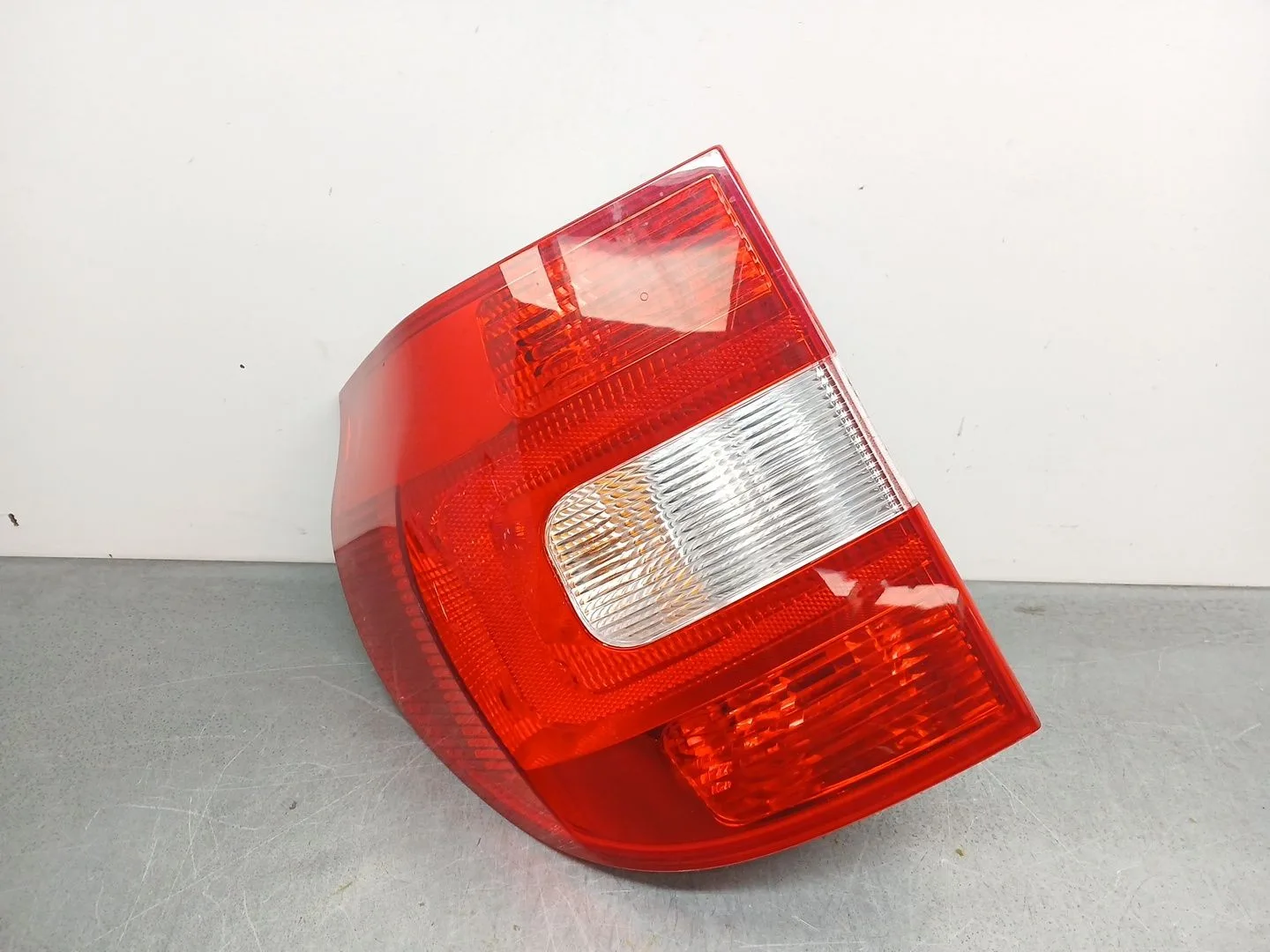 Piloto Trasero Izquierdo para Skoda Yeti (5L)
