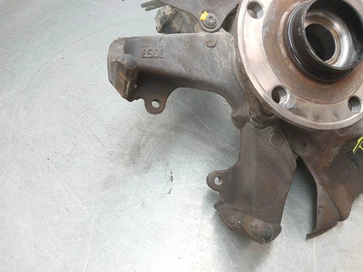 Mangueta Delantera Izquierda para Skoda Yeti (5L)