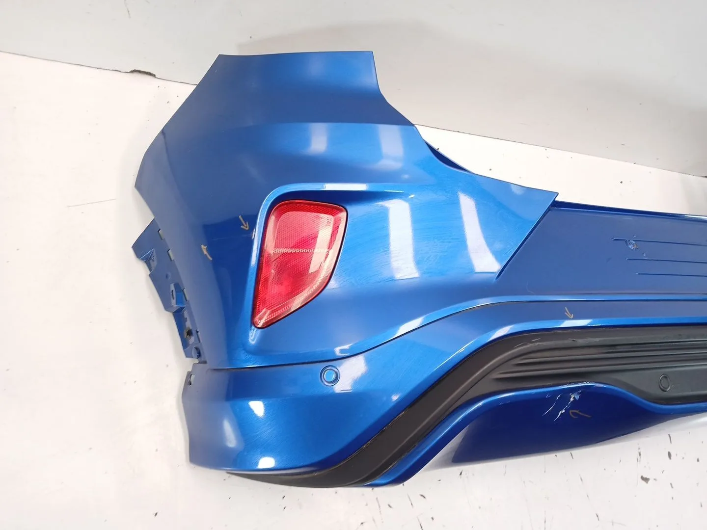 Paragolpes Trasero para Ford Puma (J2K, Cf7)