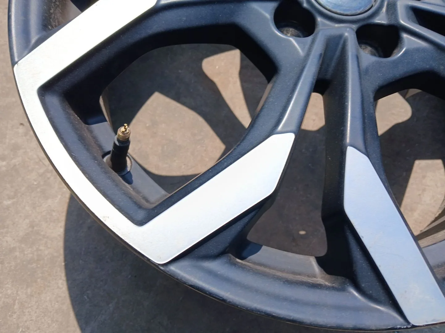 Llanta para Ford Puma (J2K, Cf7)