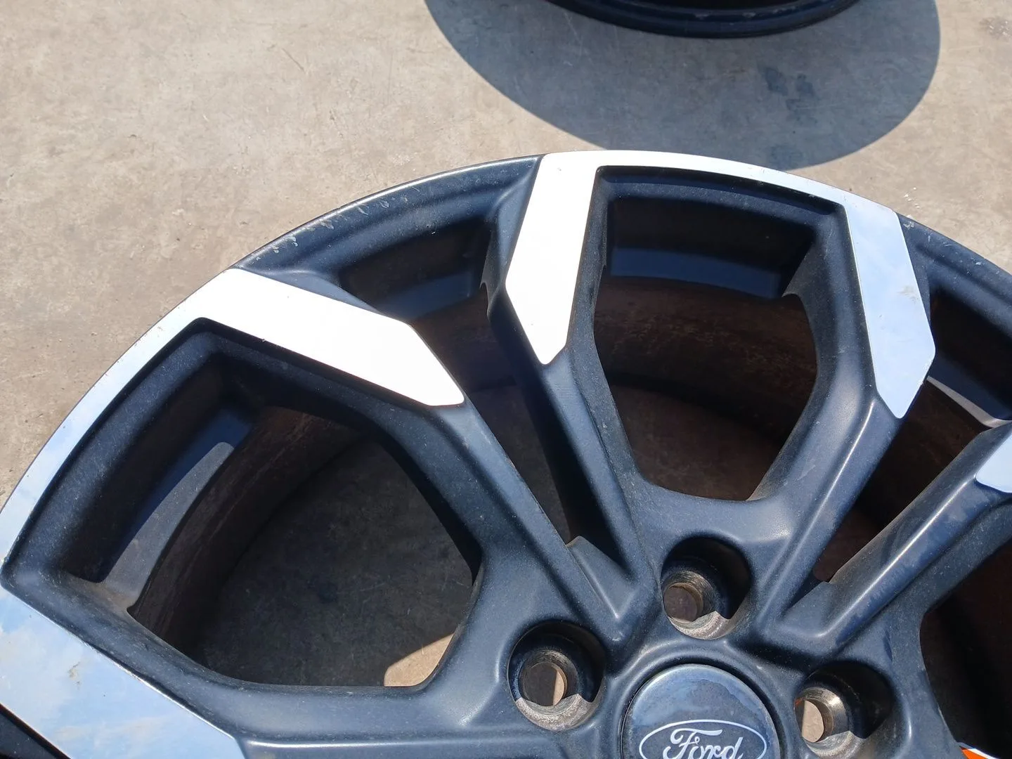 Llanta para Ford Puma (J2K, Cf7)