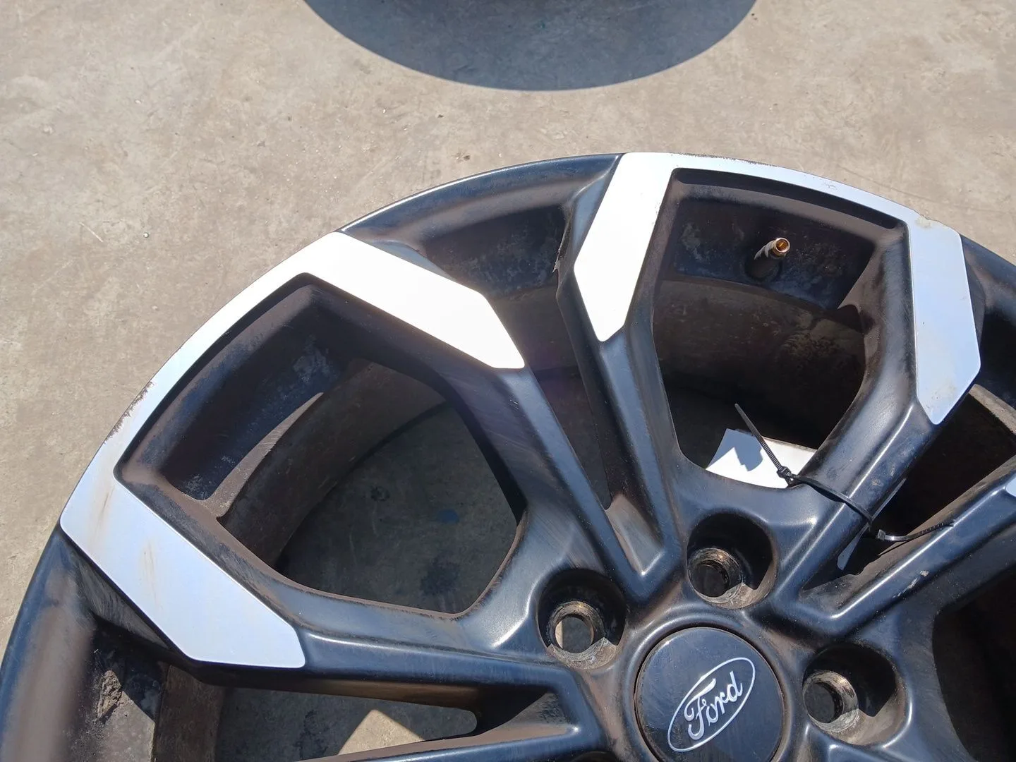 Llanta para Ford Puma (J2K, Cf7)