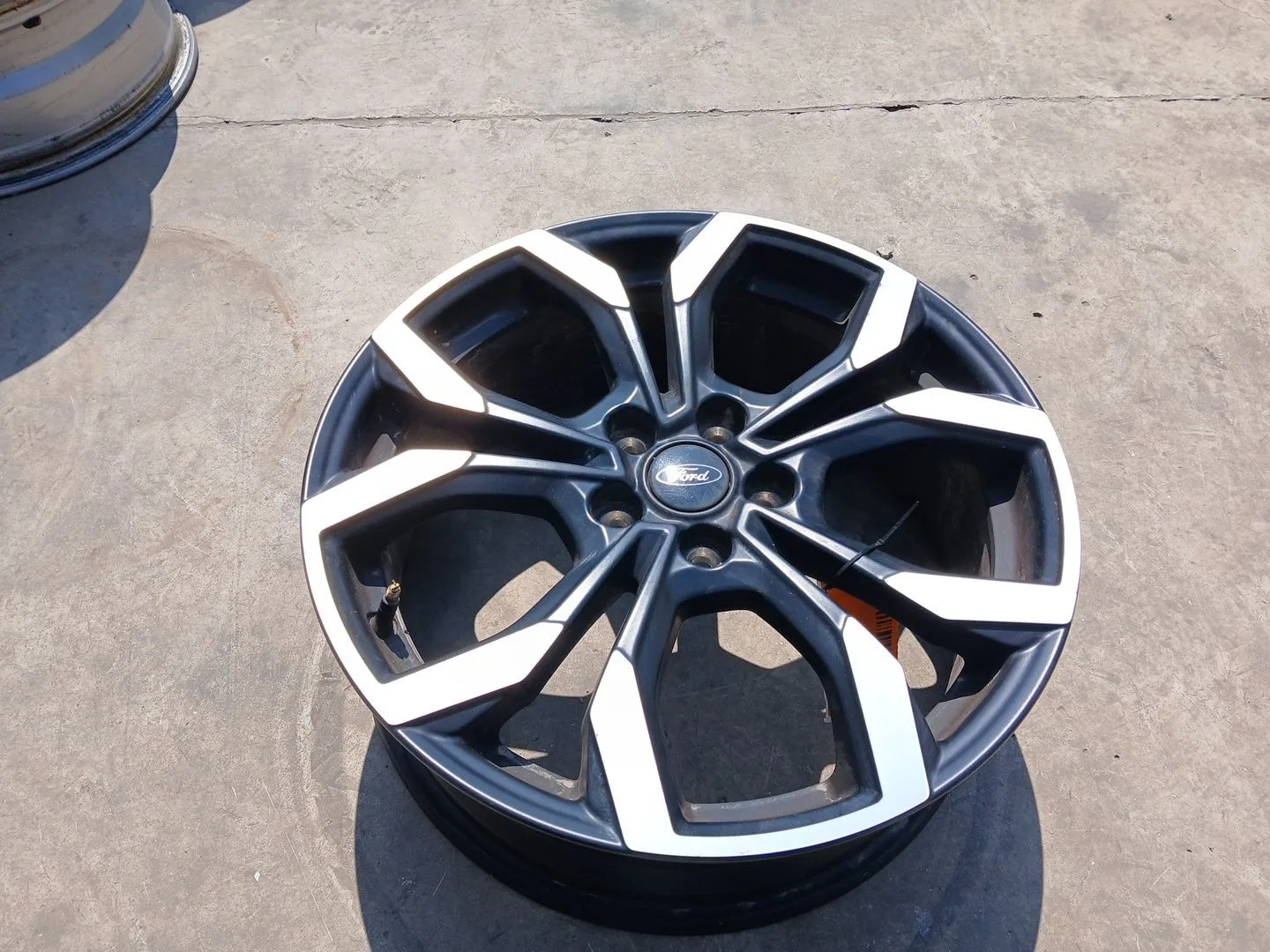 Llanta para Ford Puma (J2K, Cf7)