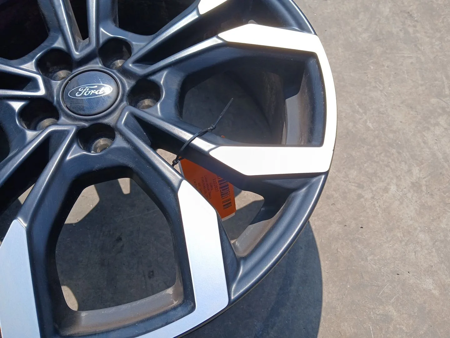 Llanta para Ford Puma (J2K, Cf7)