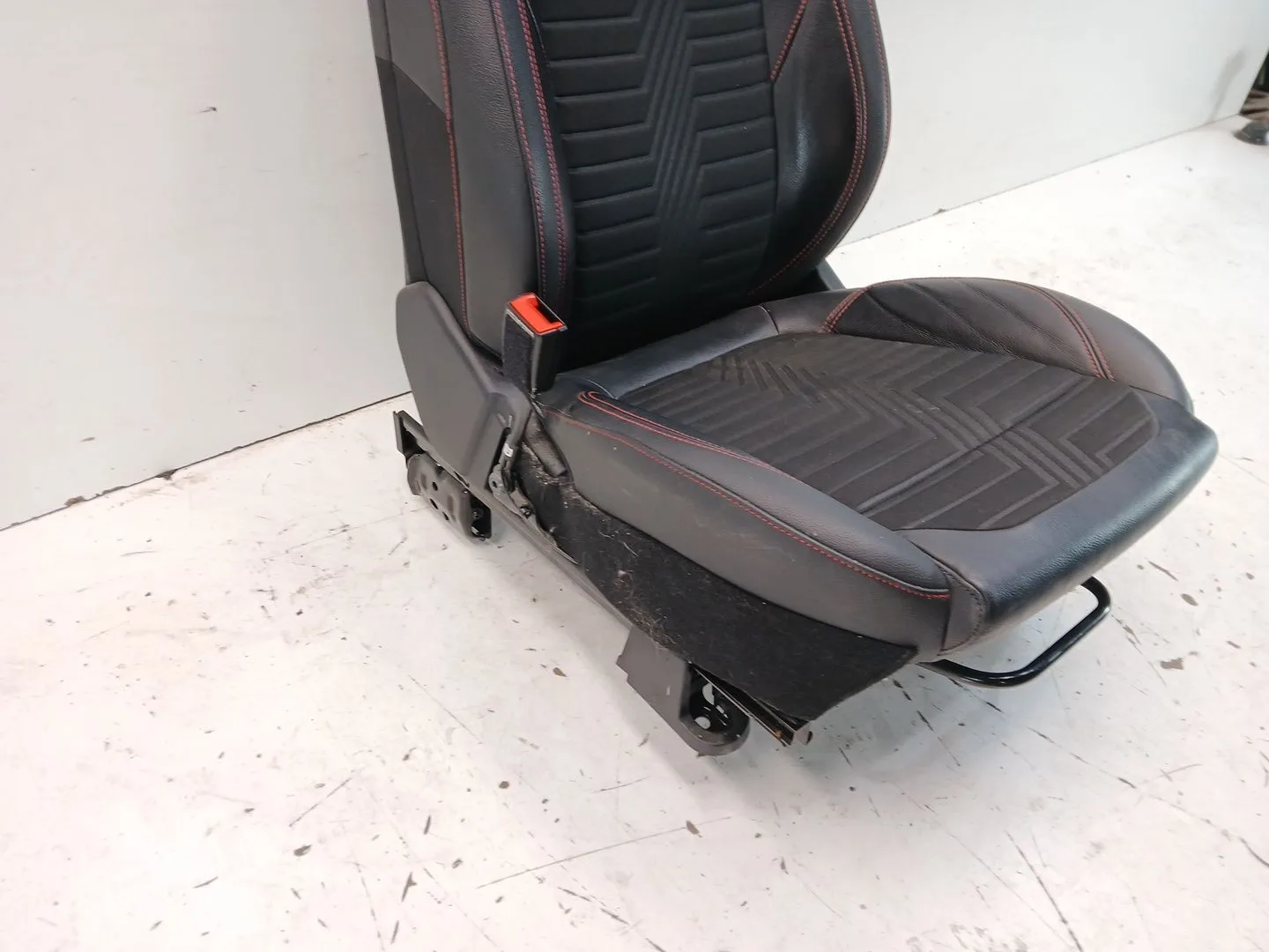 Asiento Delantero Izquierdo para Ford Puma (J2K, Cf7)