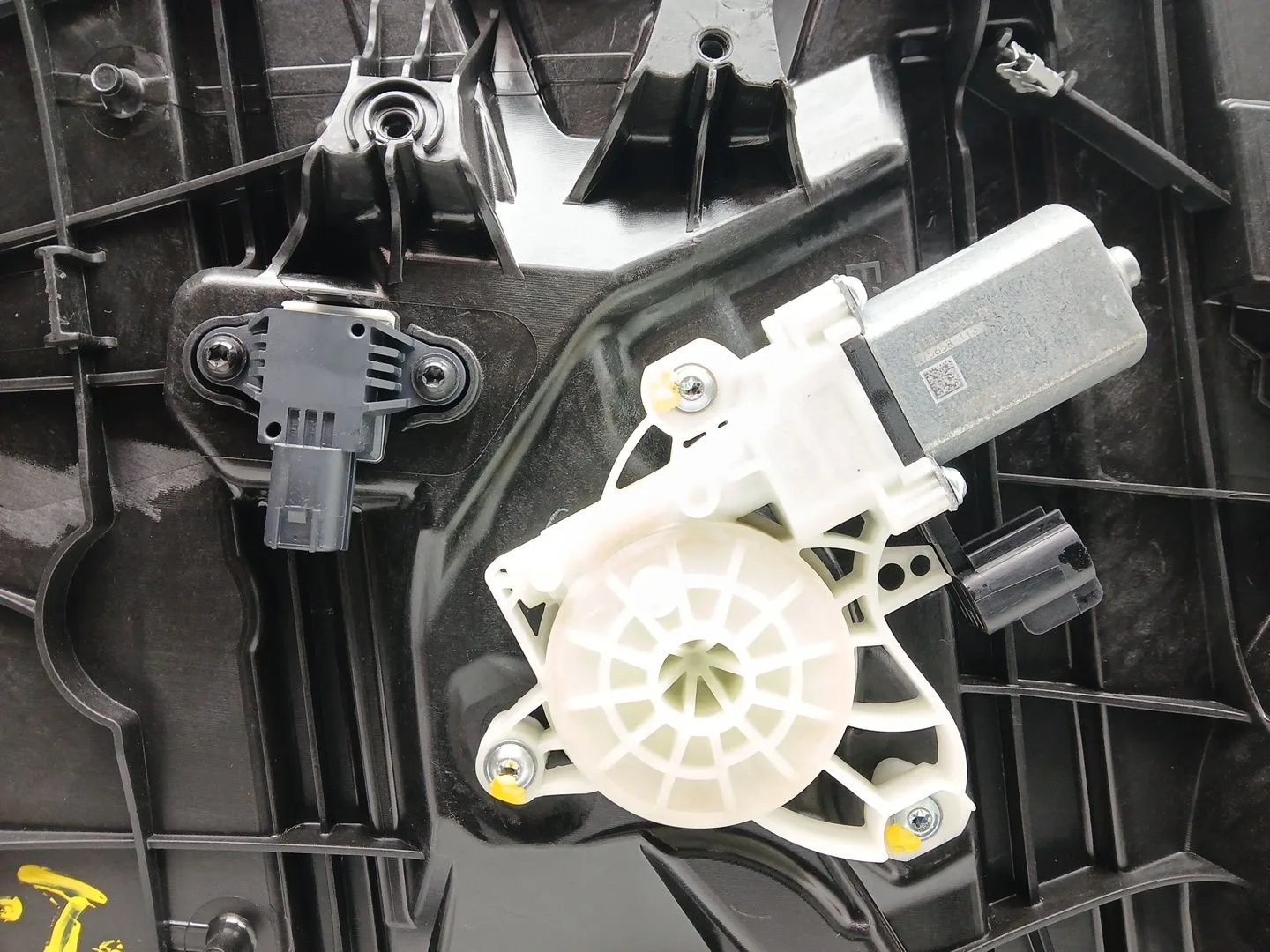 Elevalunas Delantero Izquierdo para Ford Puma (J2K, Cf7)