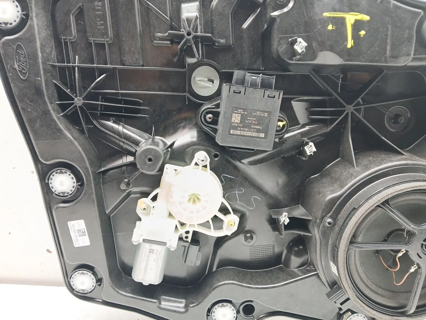 Elevalunas Trasero Derecho para Ford Puma (J2K, Cf7)