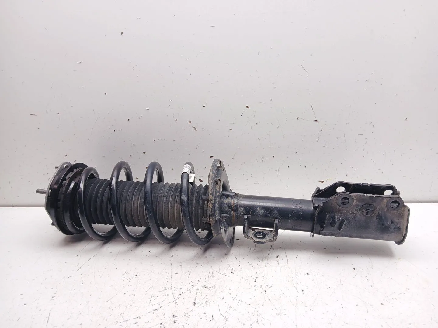 Amortiguador Delantero Derecho para Ford Puma (J2K, Cf7)