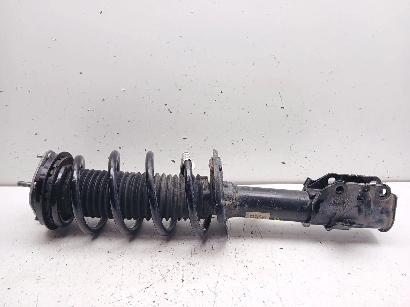 Amortiguador Delantero Izquierdo para Ford Puma (J2K, Cf7)