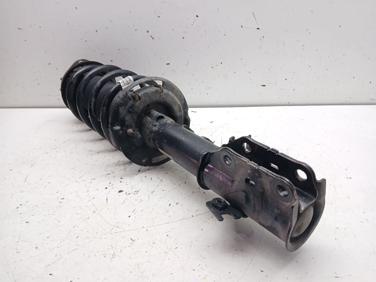 Amortiguador Delantero Izquierdo para Ford Puma (J2K, Cf7)