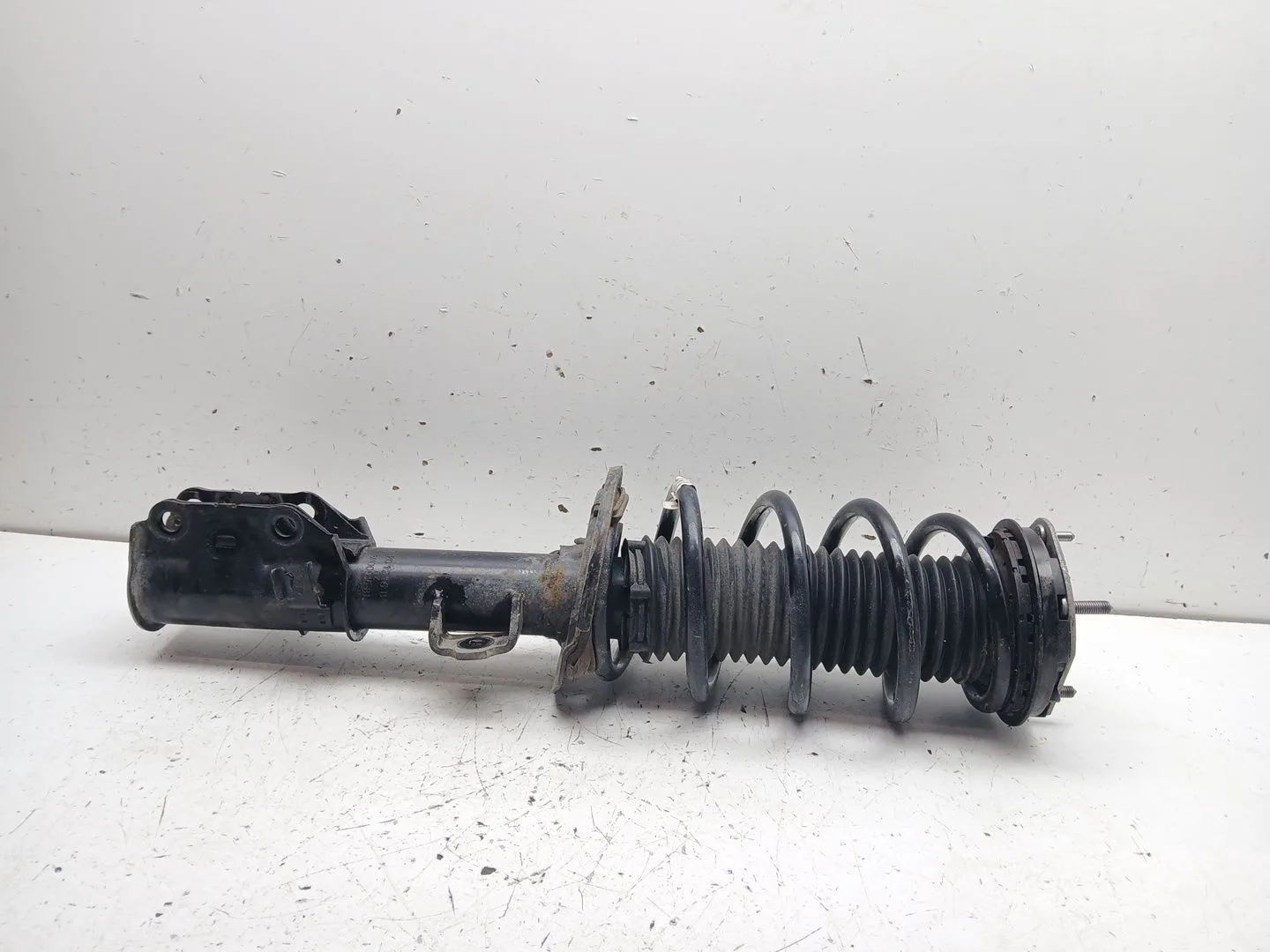 Amortiguador Delantero Izquierdo para Ford Puma (J2K, Cf7)