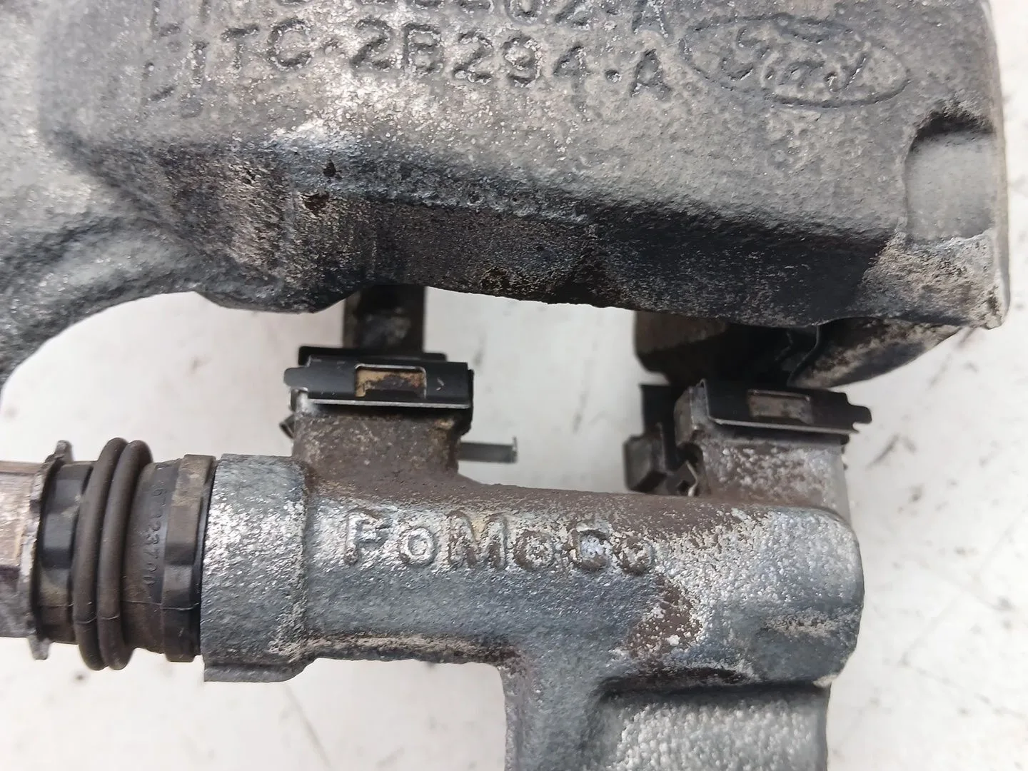 Pinza Freno Delantera Derecha para Ford Puma (J2K, Cf7)