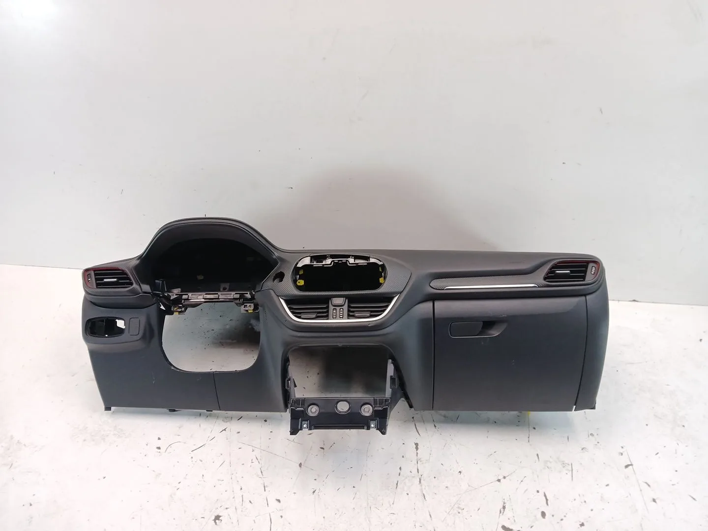Salpicadero para Ford Puma (J2K, Cf7)