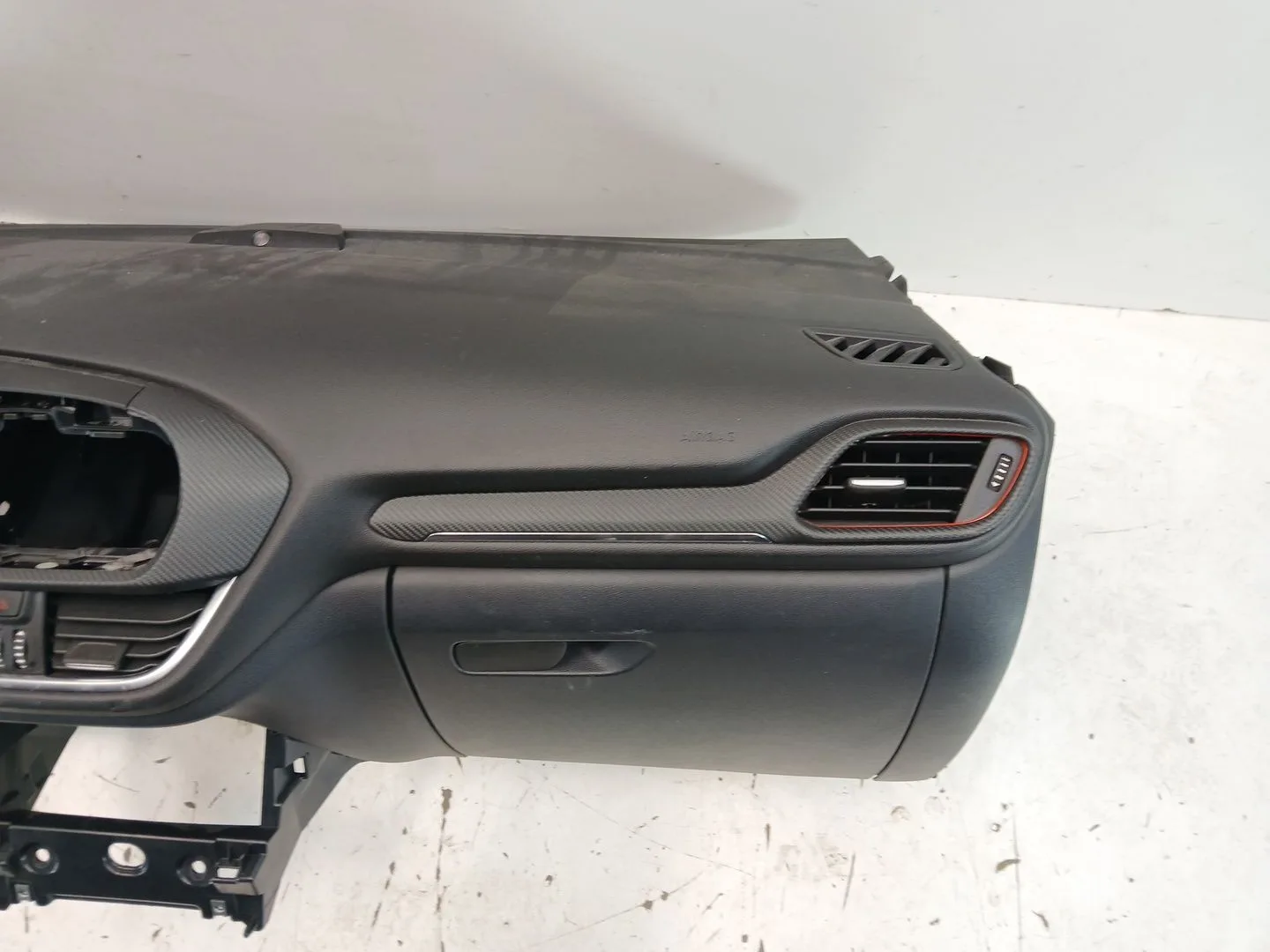 Salpicadero para Ford Puma (J2K, Cf7)