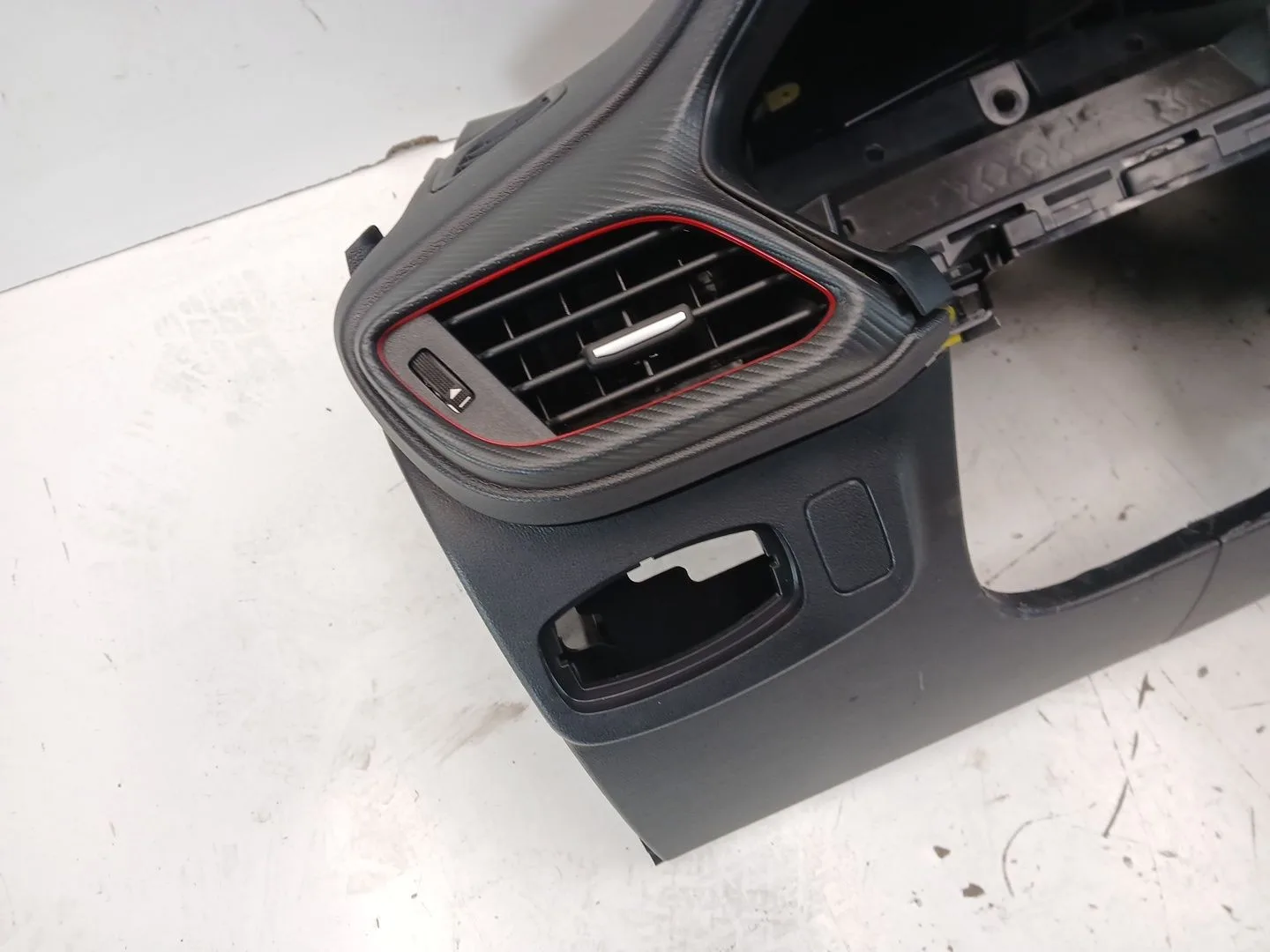 Salpicadero para Ford Puma (J2K, Cf7)