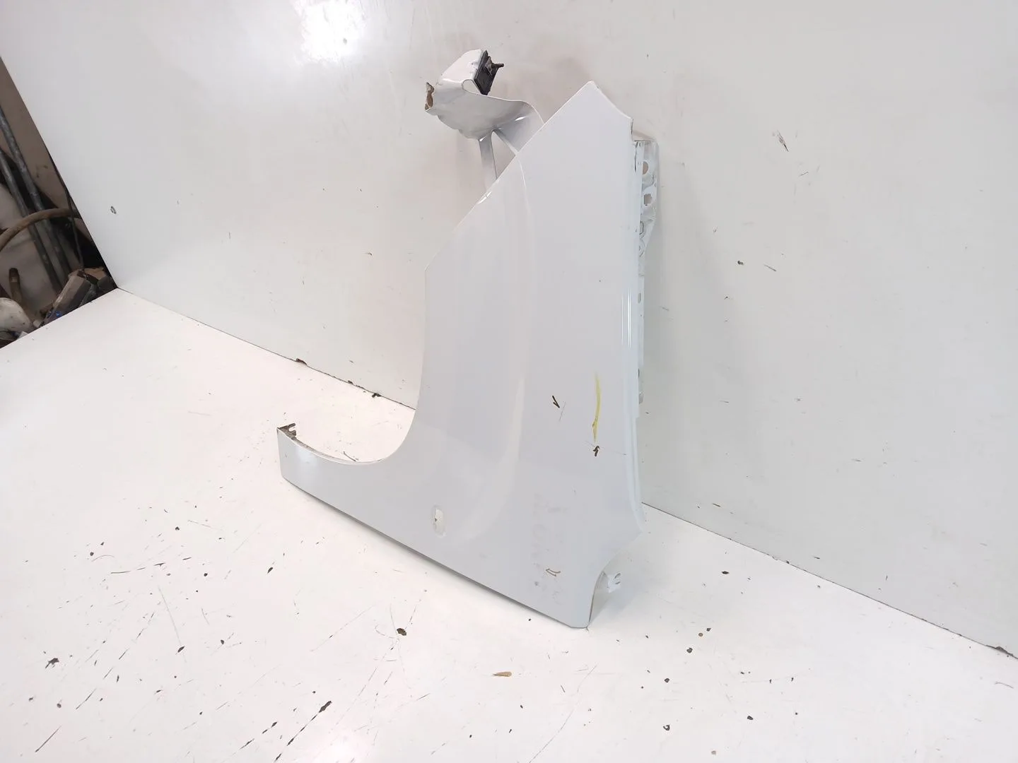 Aleta Delantera Izquierda para Opel Combo E Tour / Life (K9)
