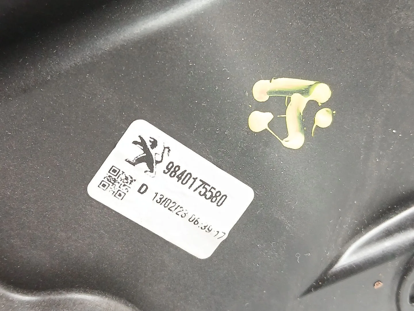 Elevalunas Delantero Derecho para Opel Combo E Tour / Life (K9)