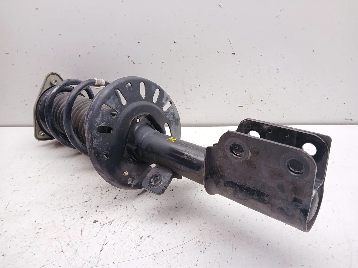 Amortiguador Delantero Izquierdo para Opel Combo E Tour / Life (K9)