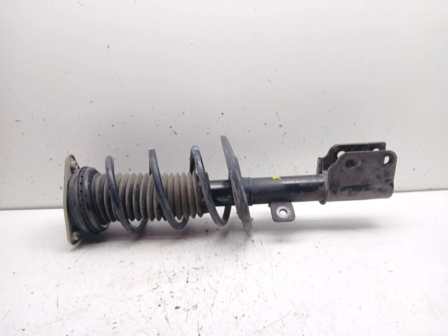 Amortiguador Delantero Izquierdo para Opel Combo E Tour / Life (K9)