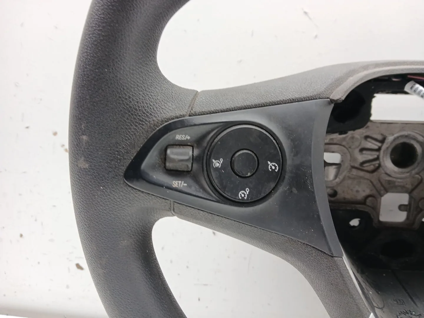 Volante para Opel Combo E Tour / Life (K9)