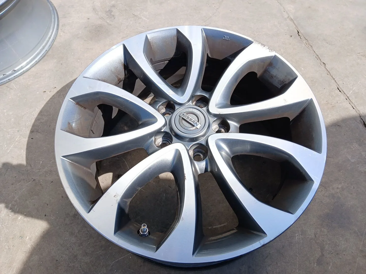 Llanta para Nissan Juke (F15)