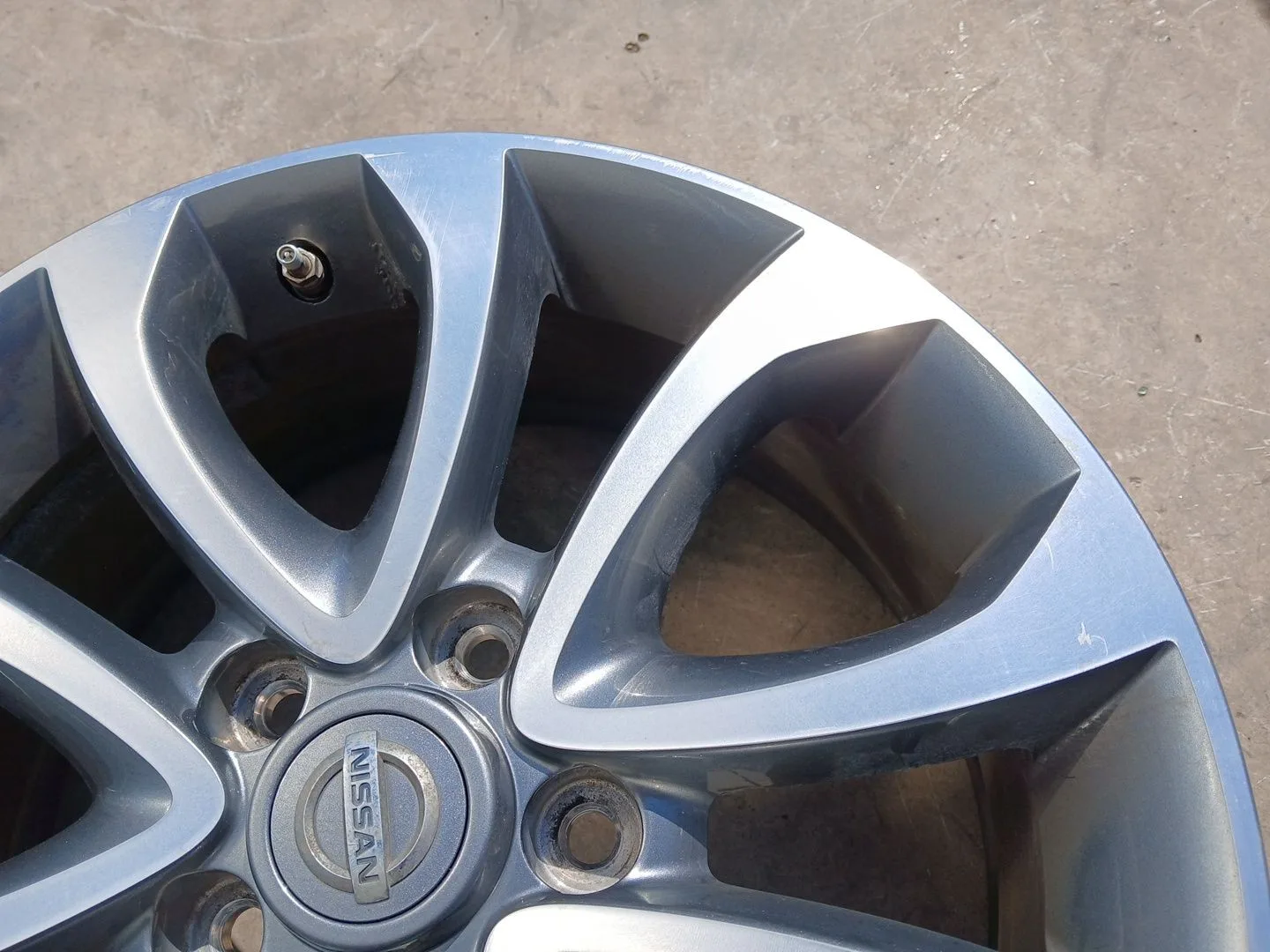 Llanta para Nissan Juke (F15)