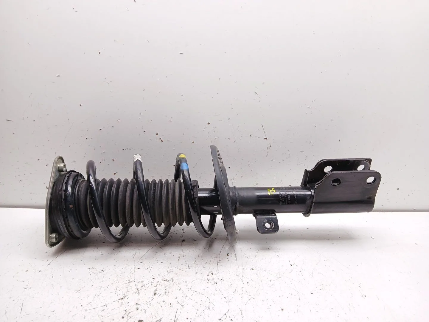 Amortiguador Delantero Izquierdo para Opel Combo E Tour / Life (K9)
