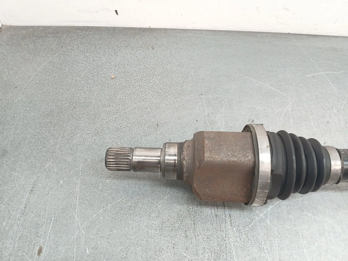 Transmision Delantera Derecha para Opel Combo E Tour / Life (K9)