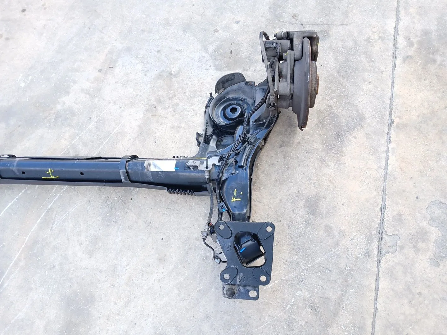 Puente Trasero para Opel Combo E Tour / Life (K9)