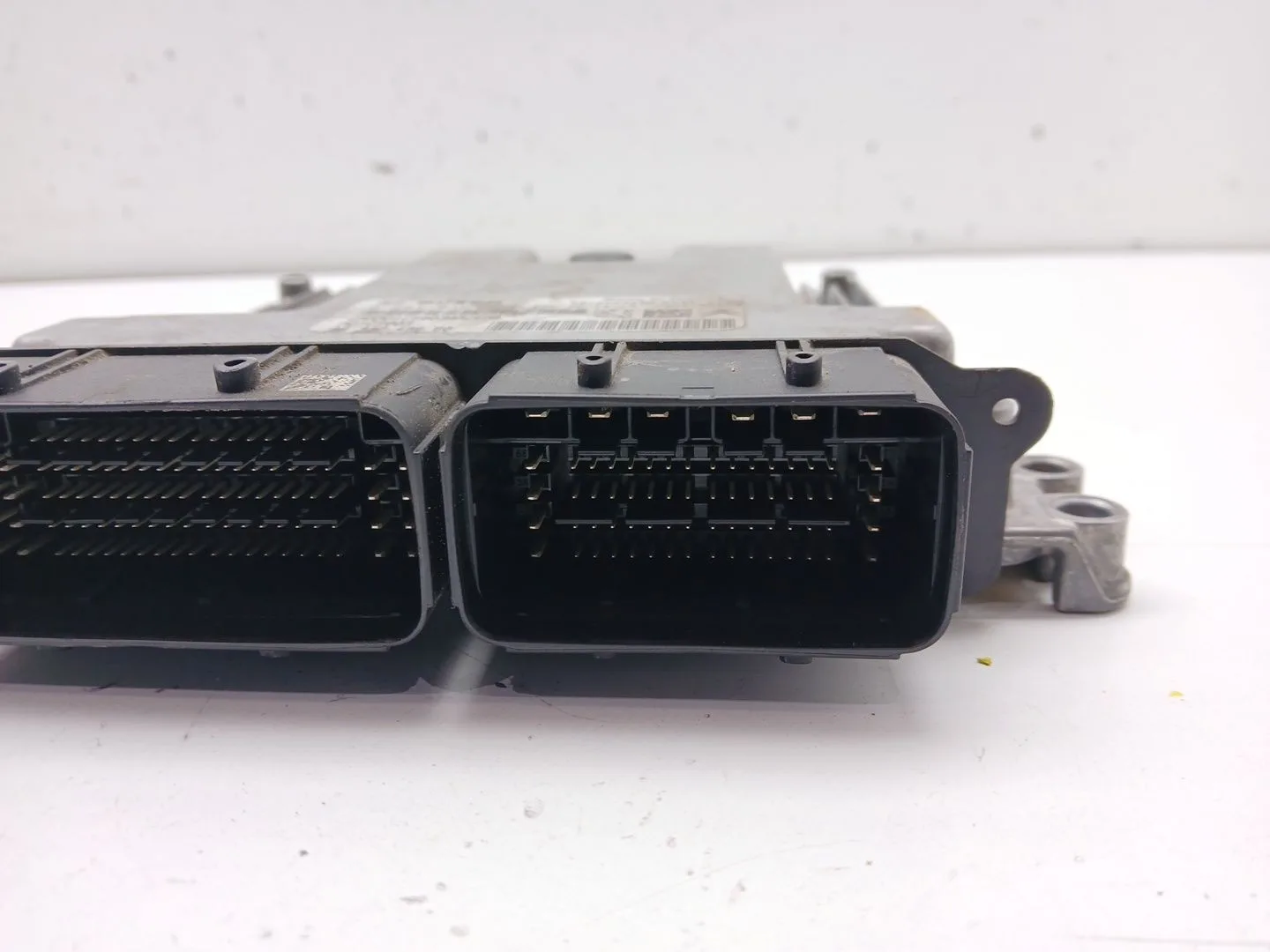 Centralita Motor Uce para Opel Combo E Tour / Life (K9)