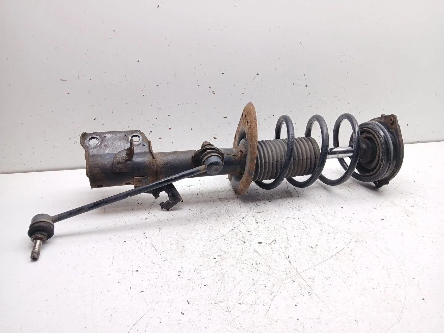 Amortiguador Delantero Izquierdo para Nissan Juke (F15)