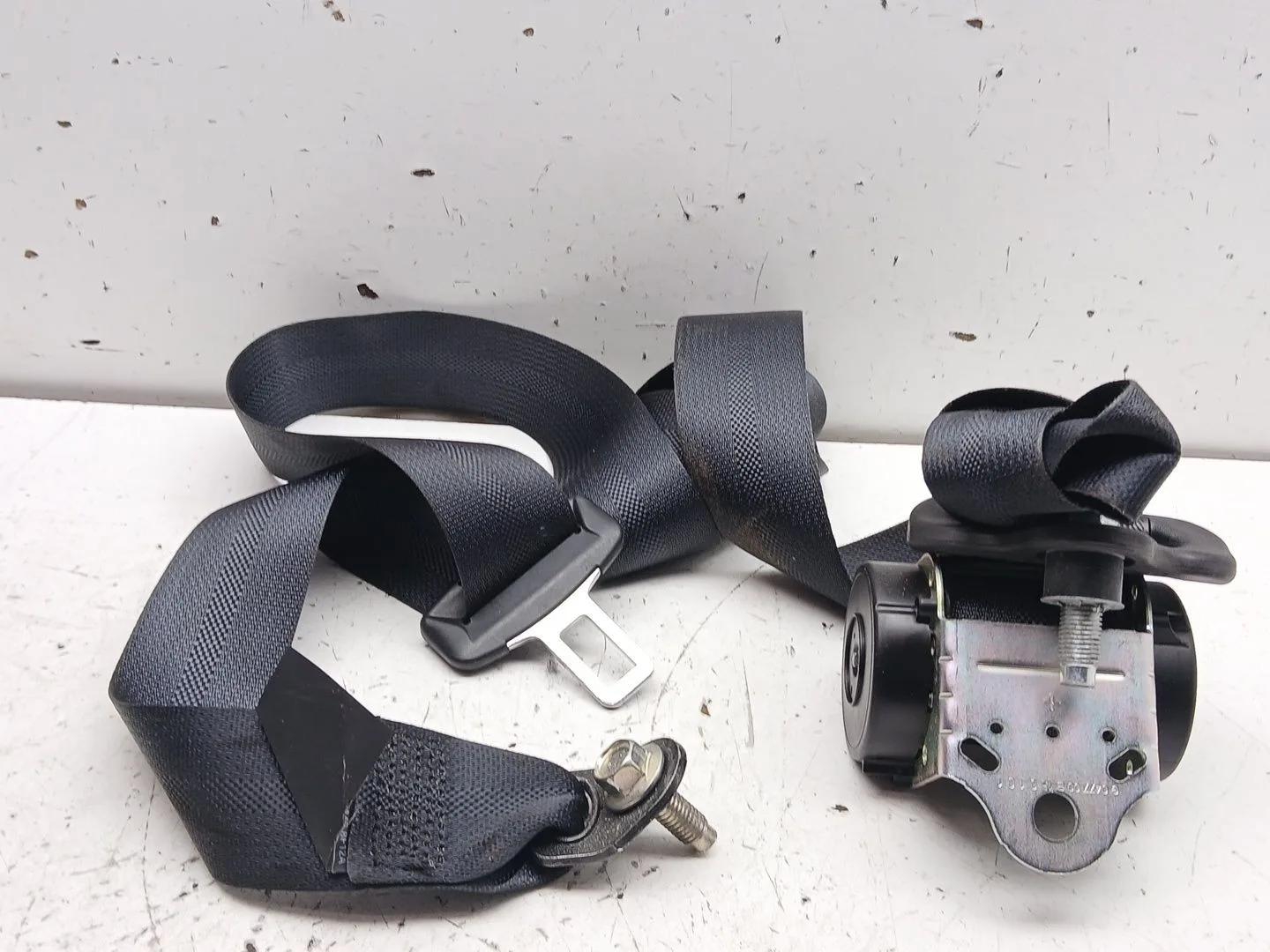 Cinturon Seguridad Trasero Izquierdo para Nissan Juke (F15)