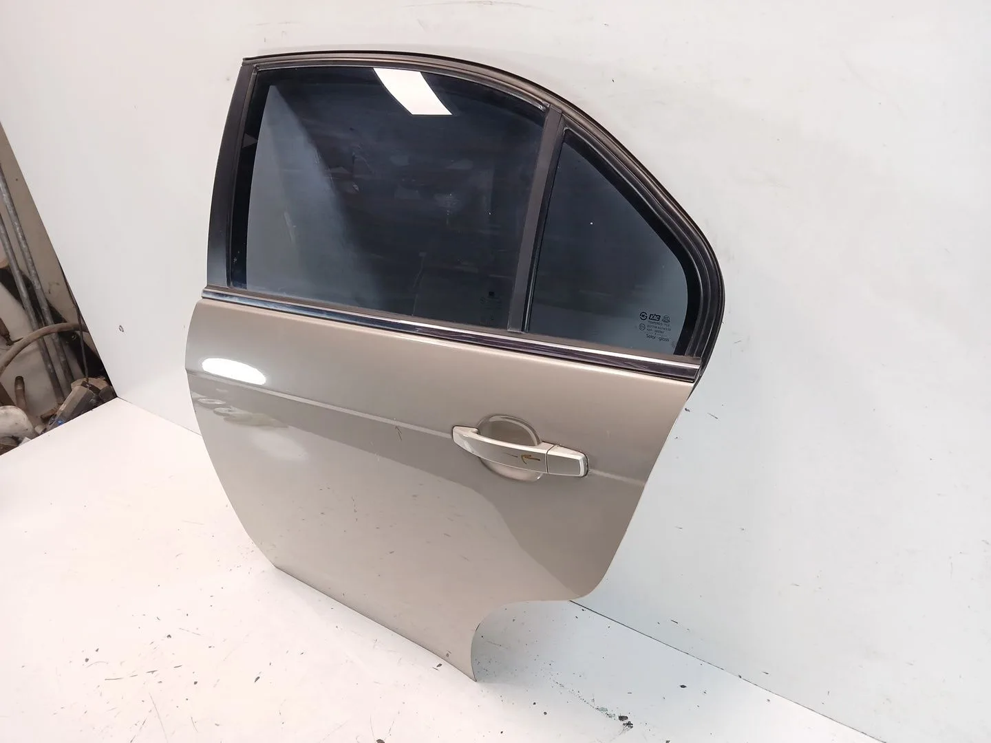 Puerta Trasera Izquierda para Chevrolet Epica (Kl1_)