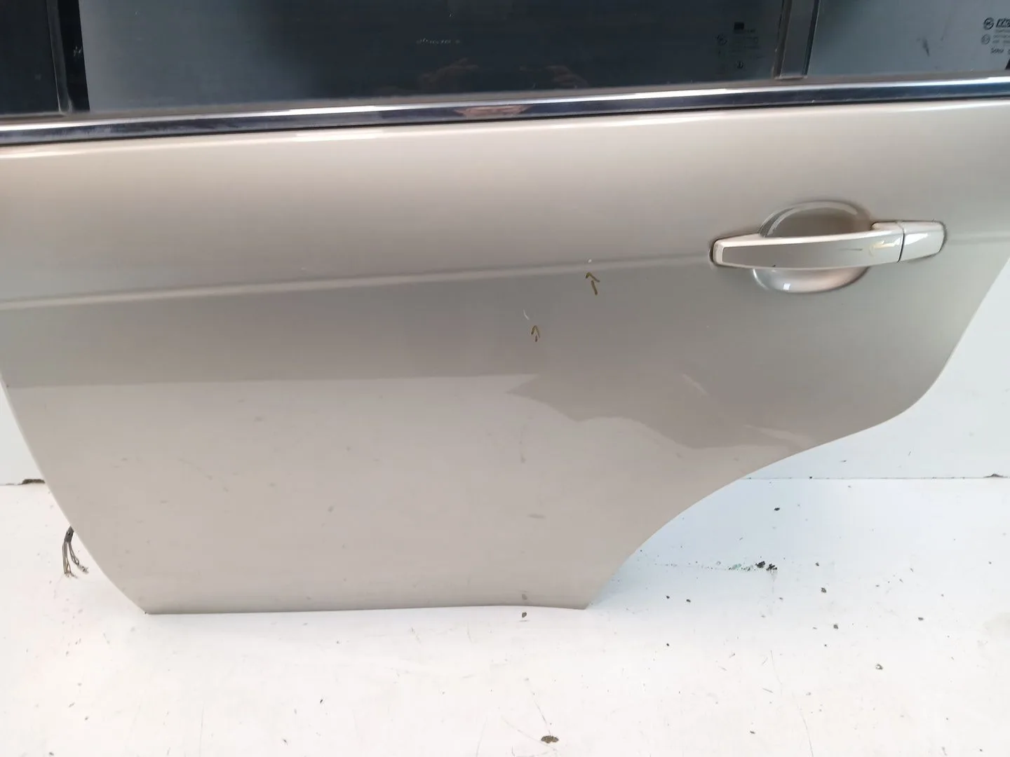 Puerta Trasera Izquierda para Chevrolet Epica (Kl1_)