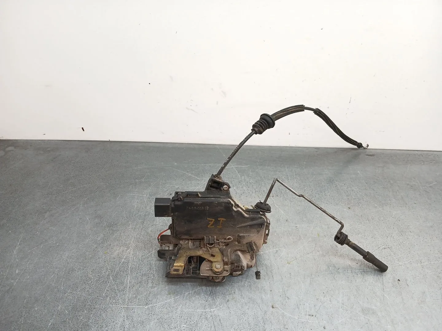 Cerradura Puerta Delantera Izquierda para Volkswagen New Beetle (9C1, 1C1)